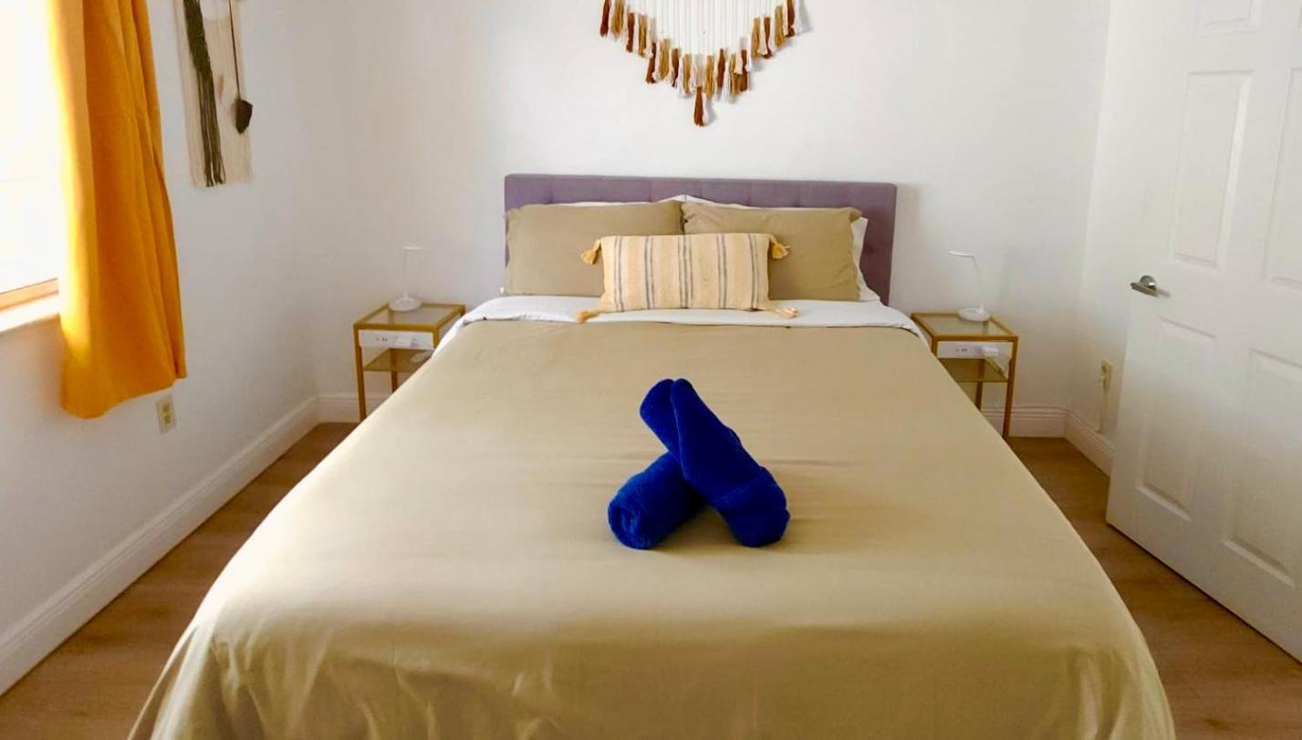 Intimate Casita Mia Minutes Away From Airport, Calle 8, Brickell, Coral Gables, The Beach And More! Miami Exteriör bild